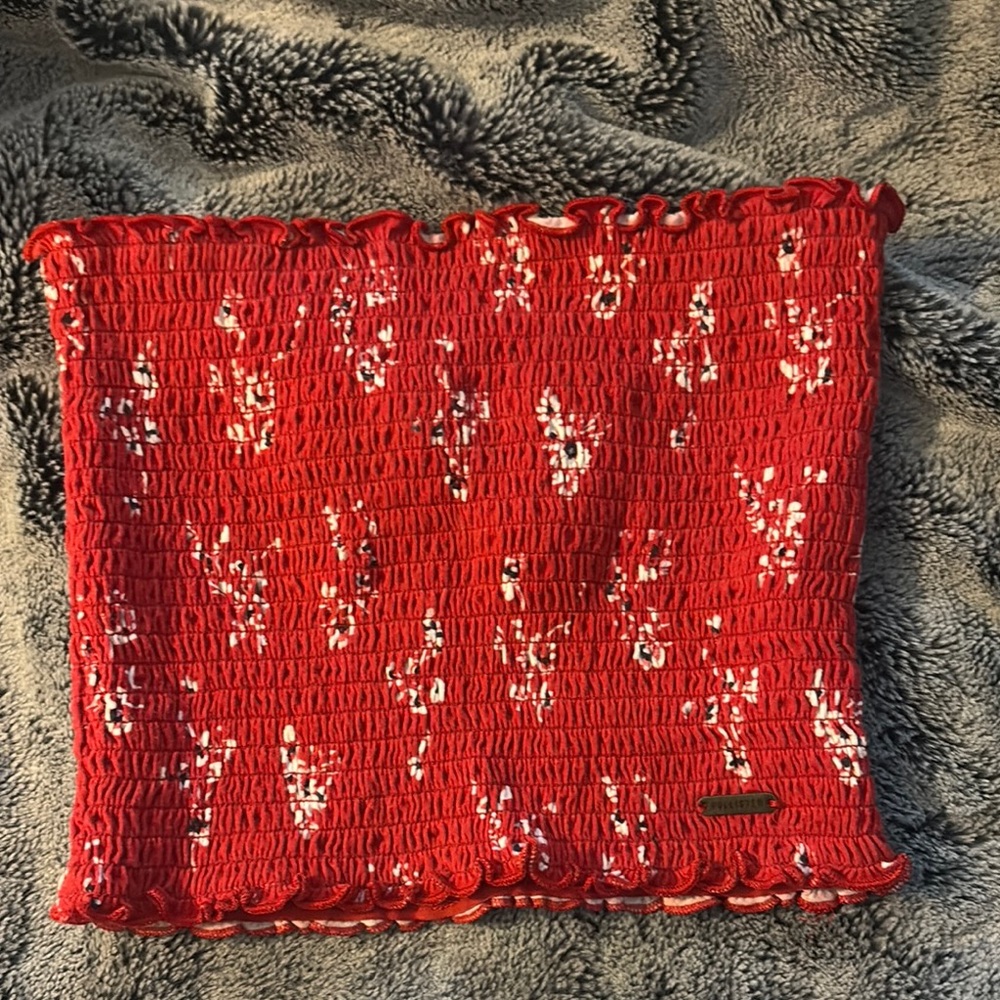 Hollister Red and White Smocked Top stretchy - excellent condition!